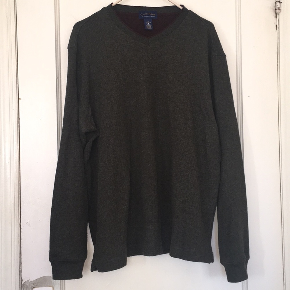 Men’s V- neck sweater